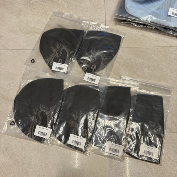 미개봉 새상품 [1,2] 산산기어 로고 비니 차콜 - 23FW 판매