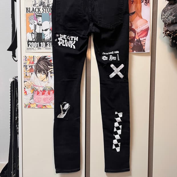 블랙 패치 프린팅 디스트로이드 진