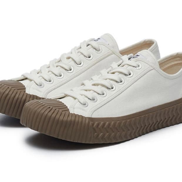 엑셀시오르 스니커즈 240