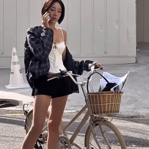 [택달린 새상품] 글로니 BLOOMING CORSET TOP WHITE