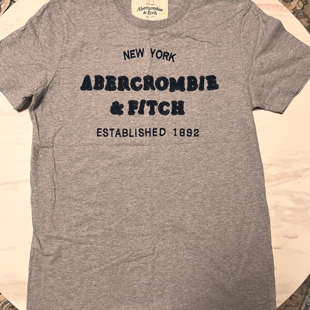 아베크롬비 반팔티 M