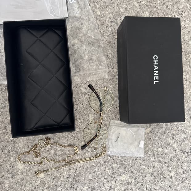 샤넬 제니 안경