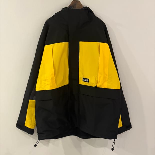 크리틱 블랙/옐로우 바람막이 자켓 M