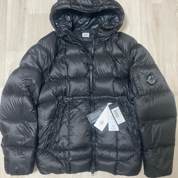 정품 cp컴퍼니 dd쉘 패딩 50