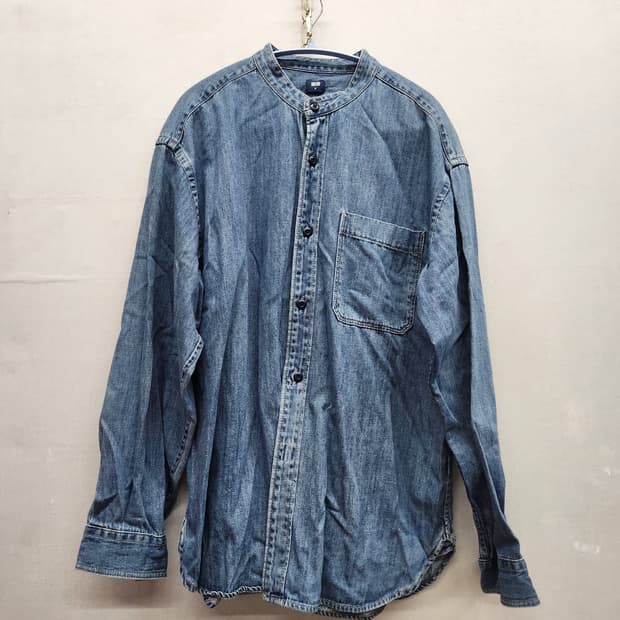 유니클로 원포켓 헨리넥 데님 셔츠 M(L)