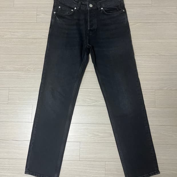 자라 스트레이트 핏 진(원가 9)