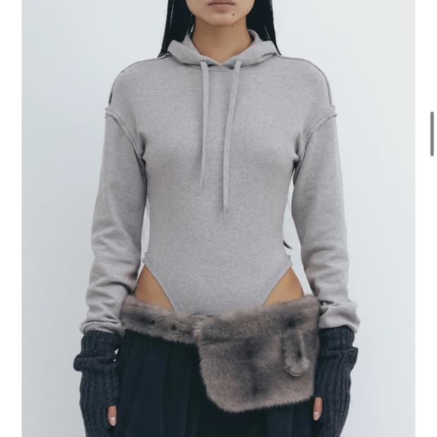 OPENYY  hoodysuit팔아요