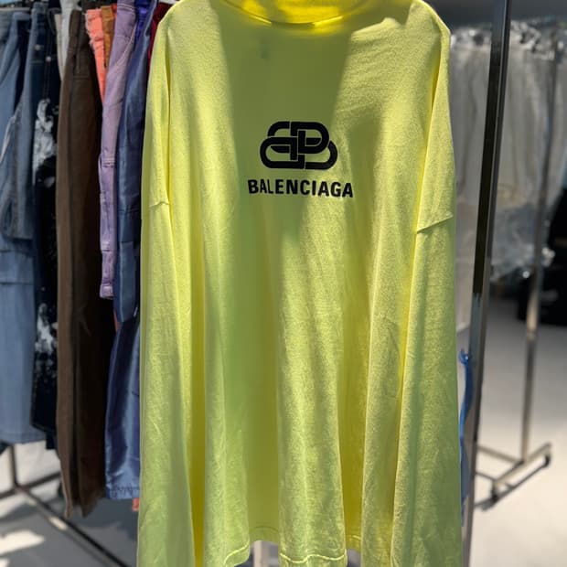 Balenciaga 발렌시아가 넥롱슬리브