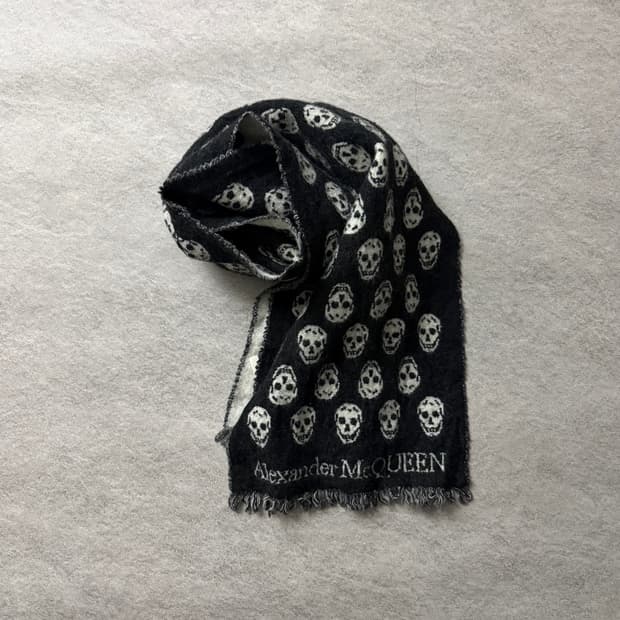 알렉산더 맥퀸 머플러