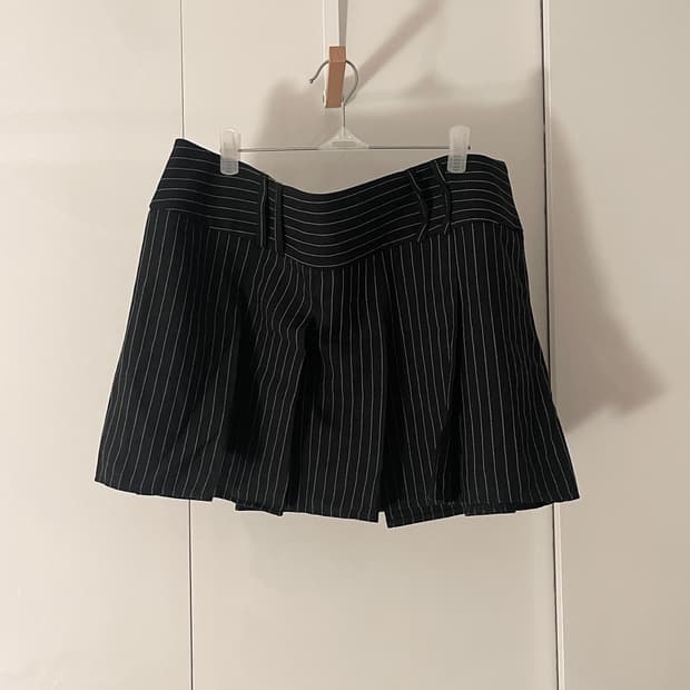 택달린 새상품 영국 브랜드 Topshop 탑샵 블랙 스트라이프 플리츠 스