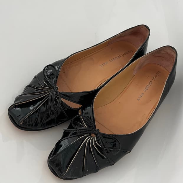 ribbon flats