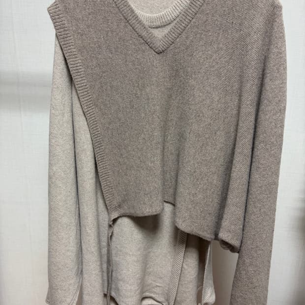 마르지엘라 브이넥 니트