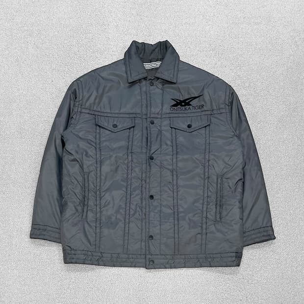 오니츠카타이거 자수 로고 퀄티드 경량 패딩 자켓 그레이
