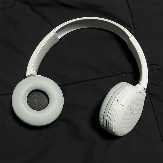 소니 WH-CH510 무선 헤드셋 판매합니다.