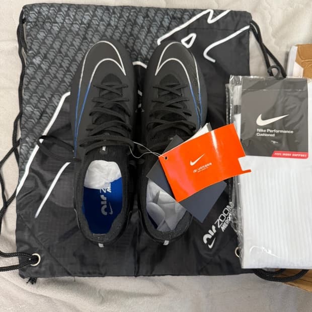 나이키 축구화 260