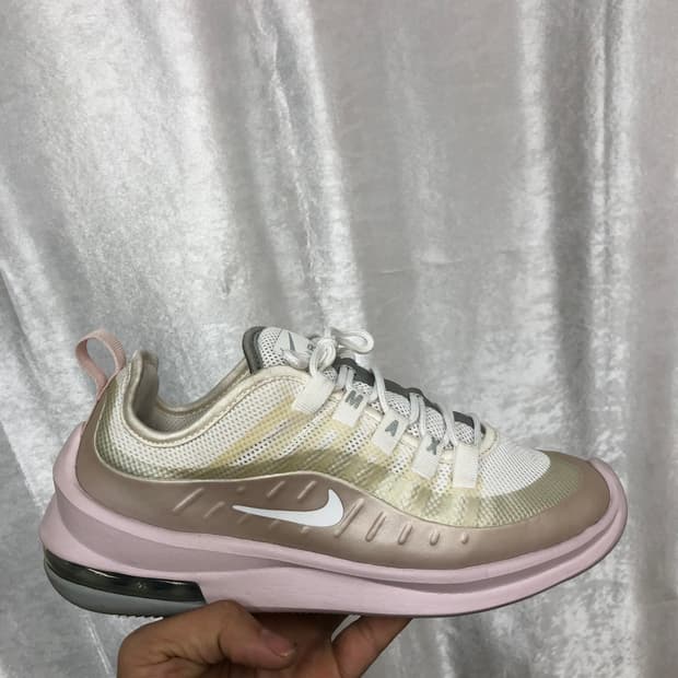 나이키 에어맥스GS 운동화 사이즈235 