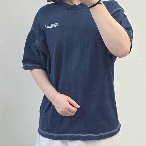 아디다스 반팔 티셔츠 (스티치 포인트/L)