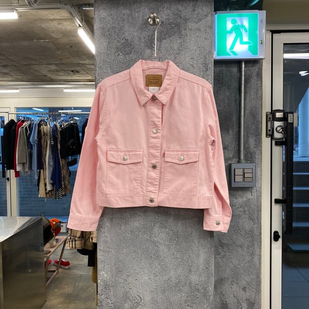 Levi's