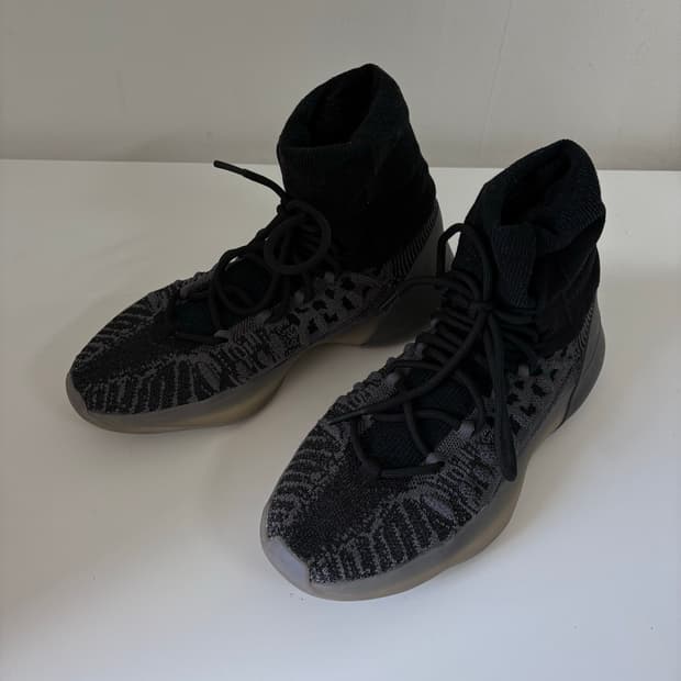 이지 베스킷볼 니트 Yeezy BSKTBL Knit 