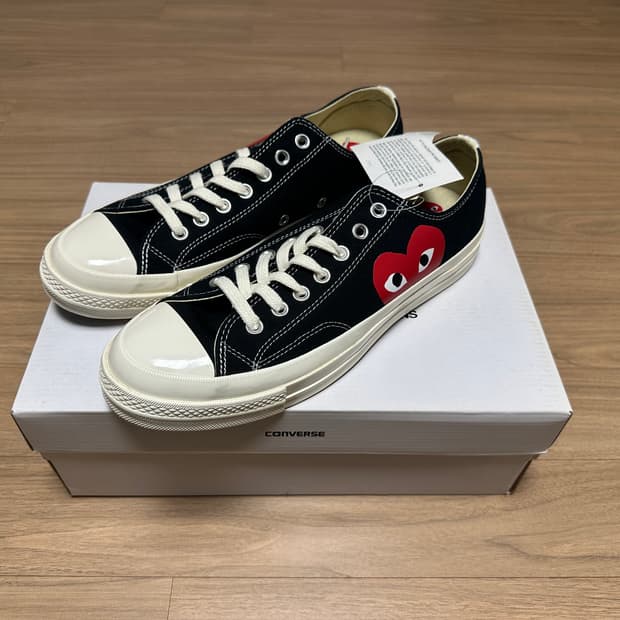 285 컨버스 x 플레이 꼼데가르송 척 70 로우 블랙