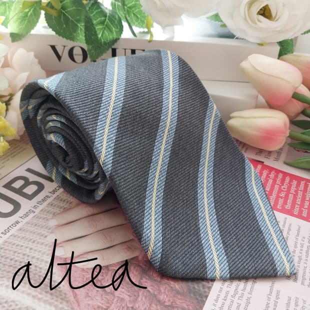 알테아 실크 그레이 스트라이프 넥타이 9.9cm A+등급 K1309
