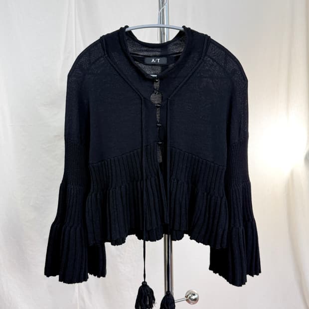 A/T Atsuro Tayama 플리츠 벨 슬리브 니트 가디건