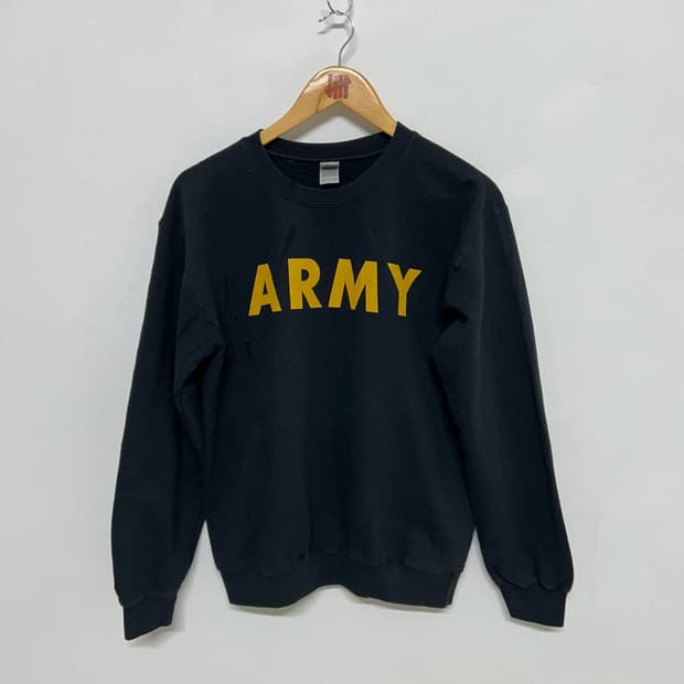 00's gildan U.S Army  Sweatshirt.