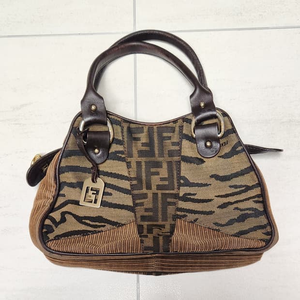 00s 빈티지 펜디 주카 캔버스 숄더백