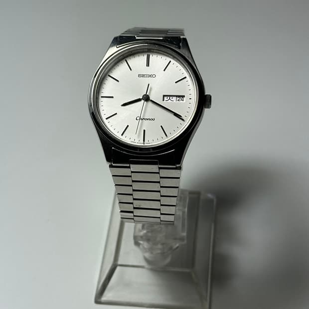 SEIKO quartz chronos