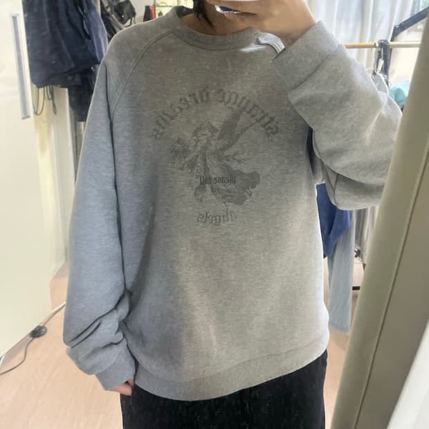 비바스튜디오 맨투맨