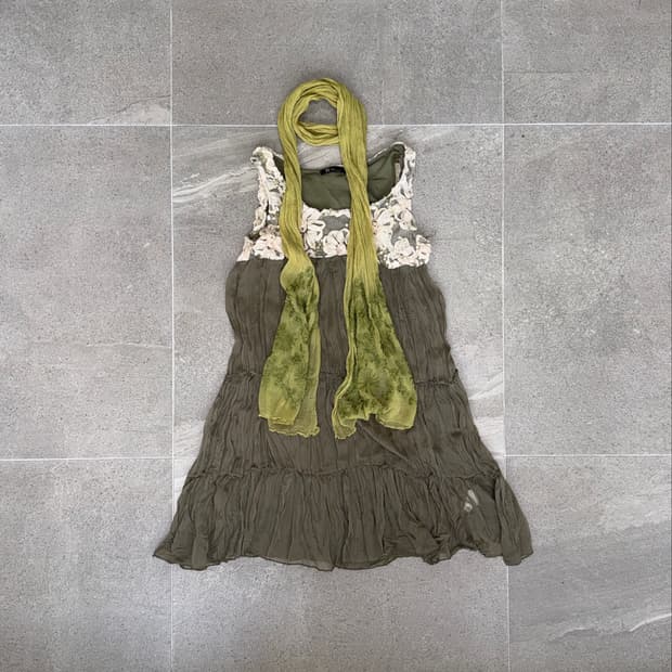 Ash khaki floral lace trim pleated ops