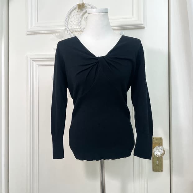 LAURA ASHLEY black bow twist knit top