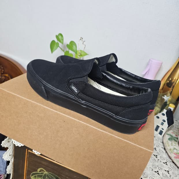 (1회착용)반스 슬립온 270사이즈 팔아요. 신발 스니커즈