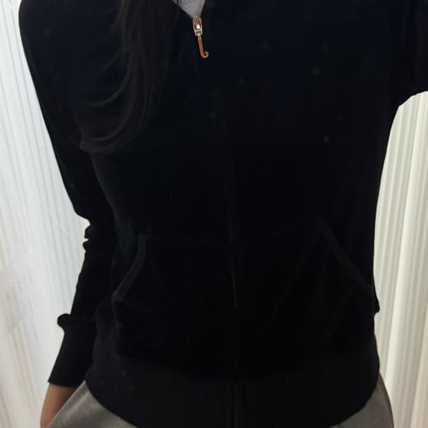 쥬시꾸뛰르 블랙 벨벳 후드집업 s