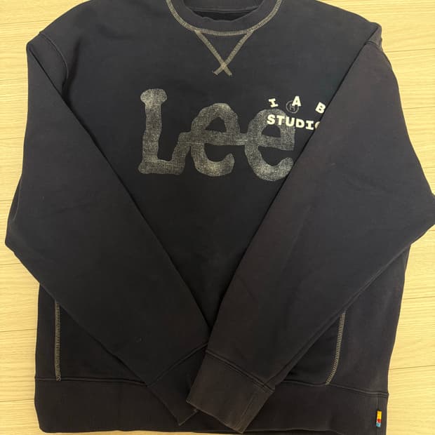 아이앱 스튜디오 x 리 피그먼트 스웨트셔츠 인디고 네이비