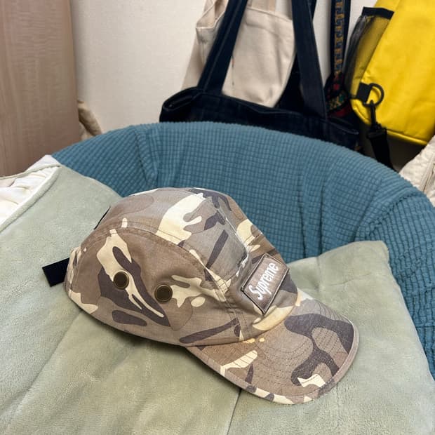 슈프림 카모 캠프캡