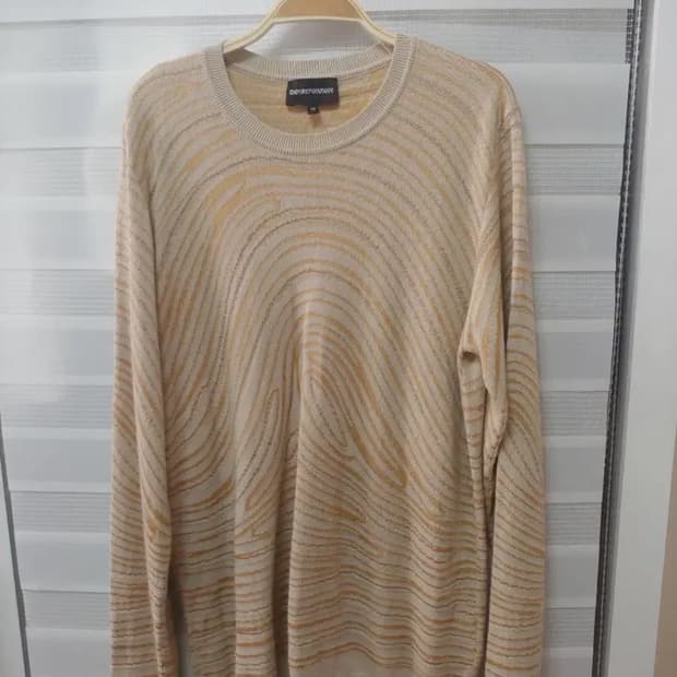 엠포리오 아르마니 니트 스웨터