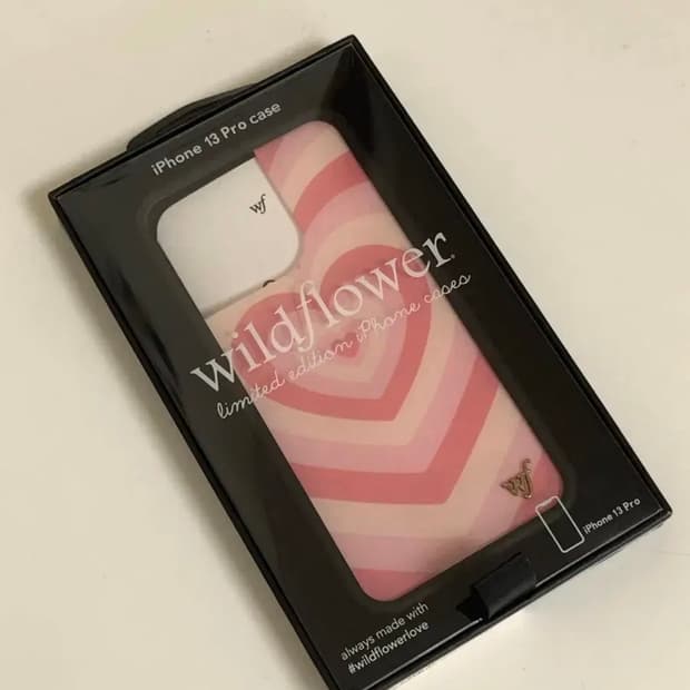 아이폰 13프로 와일드플라워 하트빔 핑크 폰케이스