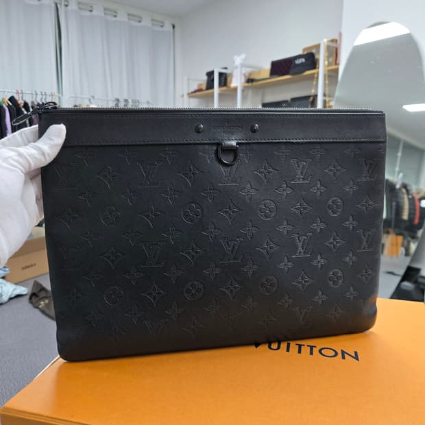 [A급컨디션] 루이비통 쉐도우 클러치백