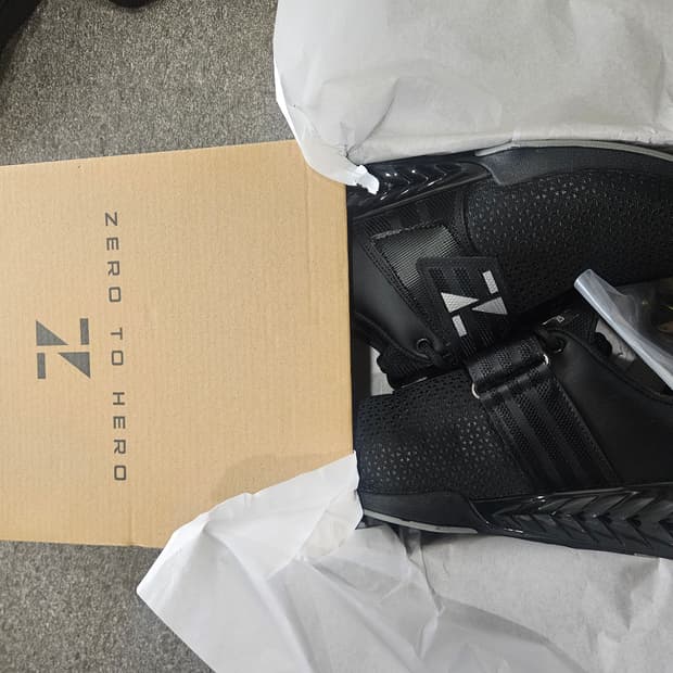 제로투히어로 역도화 팝니다 270