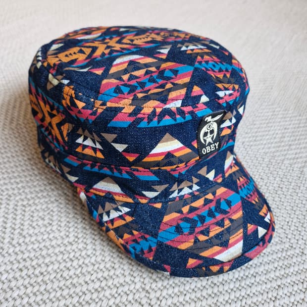 오베이 나바호 패턴 캡