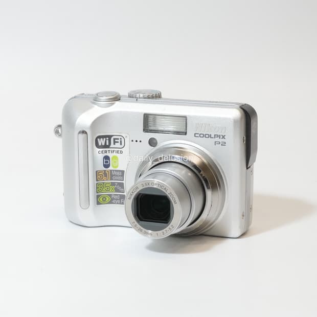 니콘 쿨픽스 P2