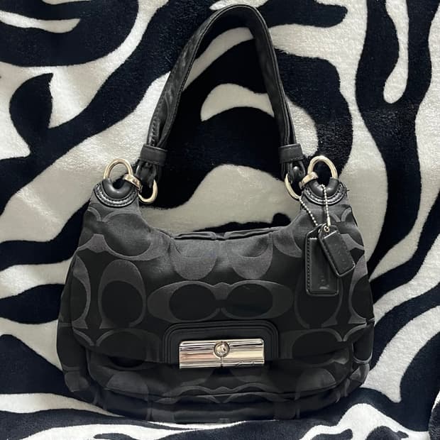 vintage coach shoulder bag