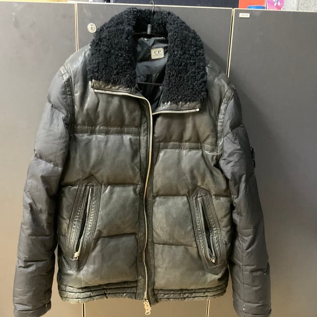 CP 컴퍼니 레더 퀼팅 자켓 (100)