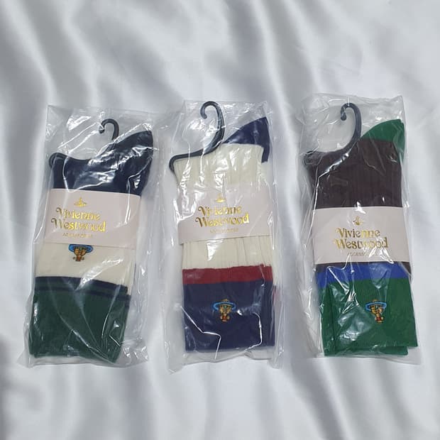 네이비 크림베이지 그린 블루 브라운 스트라이프 비비안웨스트우드 양말 