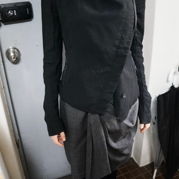 헬무트 랭 스트랩 넥 자켓