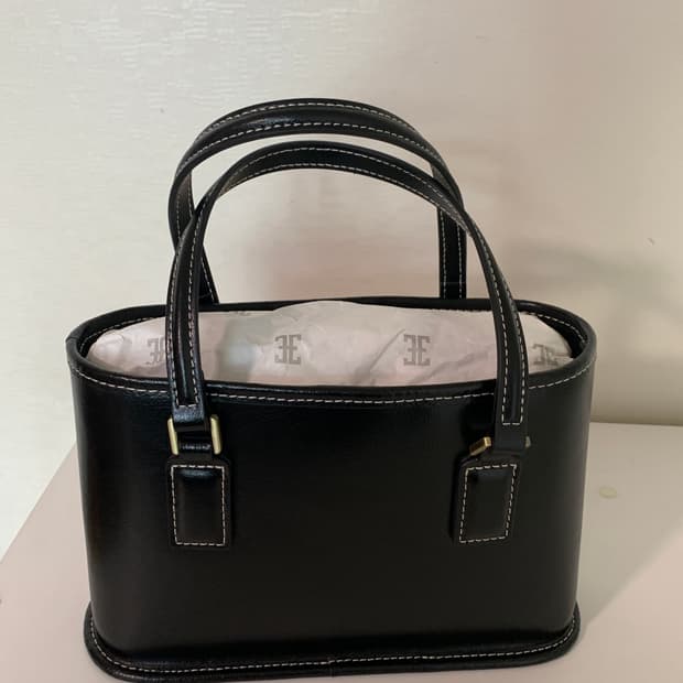 폴뉴아 미니 버로우백 블랙