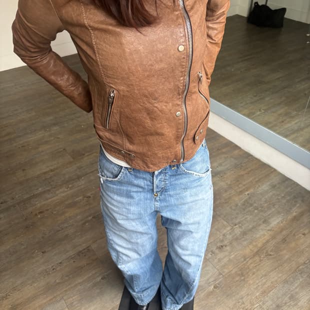 산드로 양가죽 레더 자켓