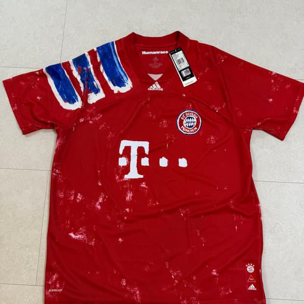 새제품) 아디다스 휴먼레이스 뮌헨 콜라보 유니폼 XL