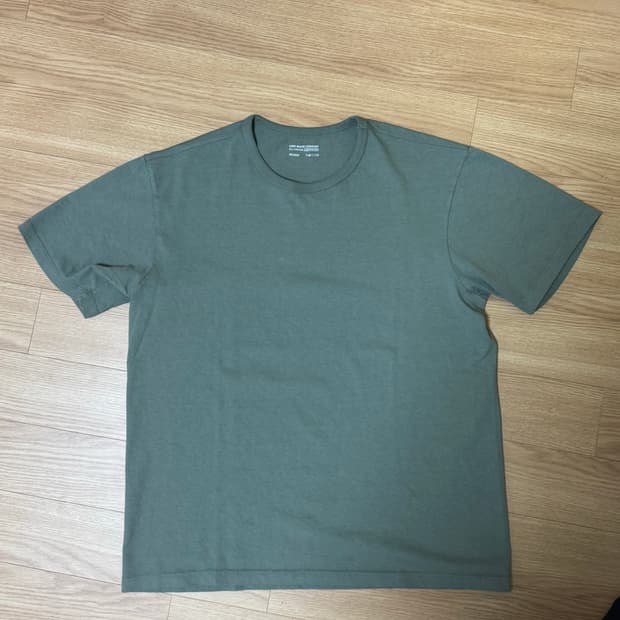 lady white our tshirt m dusty sage